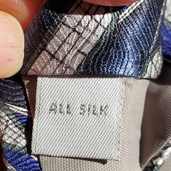 Pierre Cardin Silk Tie - Picture 5 of 5